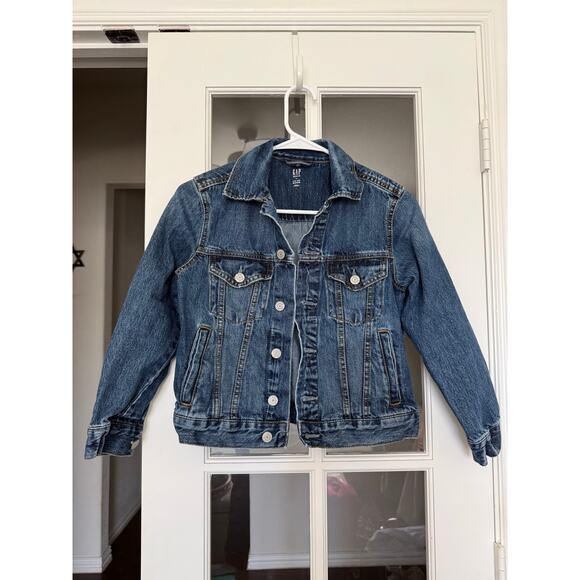 Gap Kids classic denim jacket medium wash size medium (8-9) - Picture 1 of 7